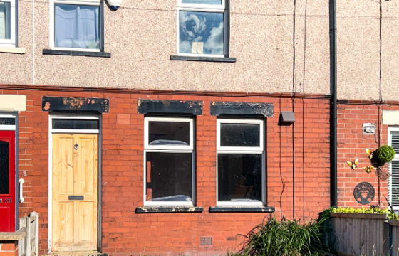 Modernisation in Leigh photo